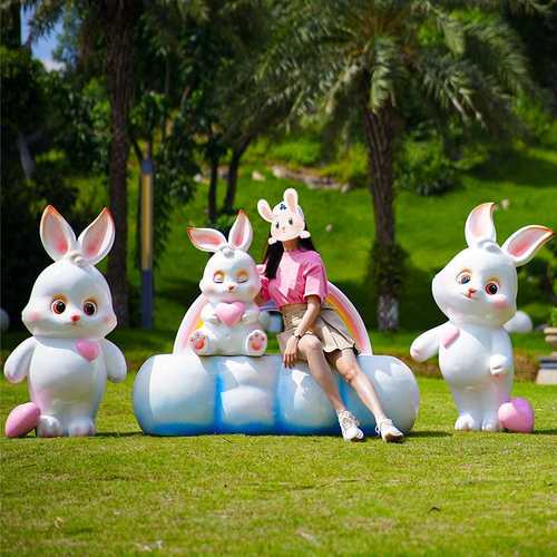 卡通兔子玻璃钢户外雕塑园林景观花园庭院幼儿园公园装饰小品