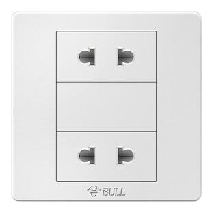 公牛明装四孔插座家用二位二极墙壁面板4孔明线盒二二插电源g07