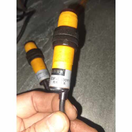 〔议价-可维修〕M18红外线感应光电开关E3F-DS30Y2漫反射式传感器