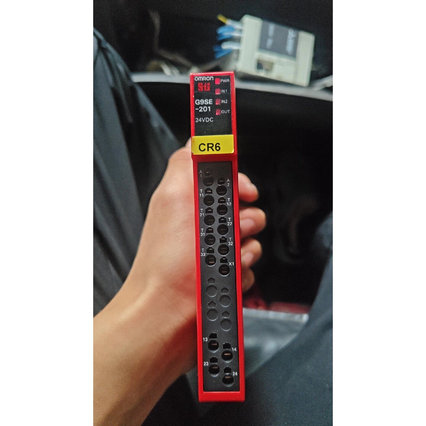 议价欧姆龙G9SE-201安全继电器