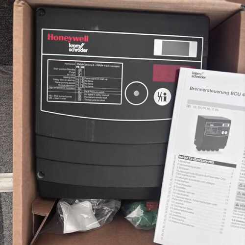 KROM控制器BCU460W8P2C0D0000K1E0 BCU 460W3P6C0D1000K1E1全新