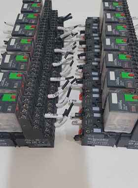 lot of 16 pcs Schneider RXM4AB1B7 , RXZE2S114M
