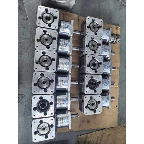 议价XYK新立盈直角行星减速机型号WPTF6010速比10维修