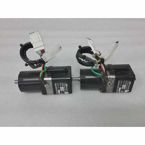 SHIBAURA  AC SERVO MOTOR MC500NS 302SNN47 50W 3000rpm 2UNITS