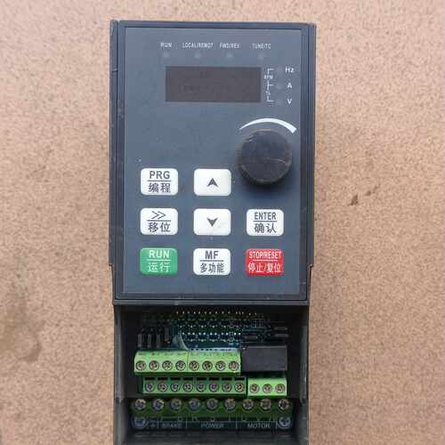 议价天正变频器TVFN9-2R2G3 2.2KW 380V维修