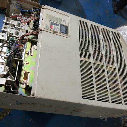 询安川G7变频器160kw原装拆机CIMR-G7B4160安川