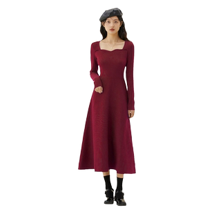 one more时尚冬装方领长袖针织连衣裙修身内搭打底裙小红裙高级感