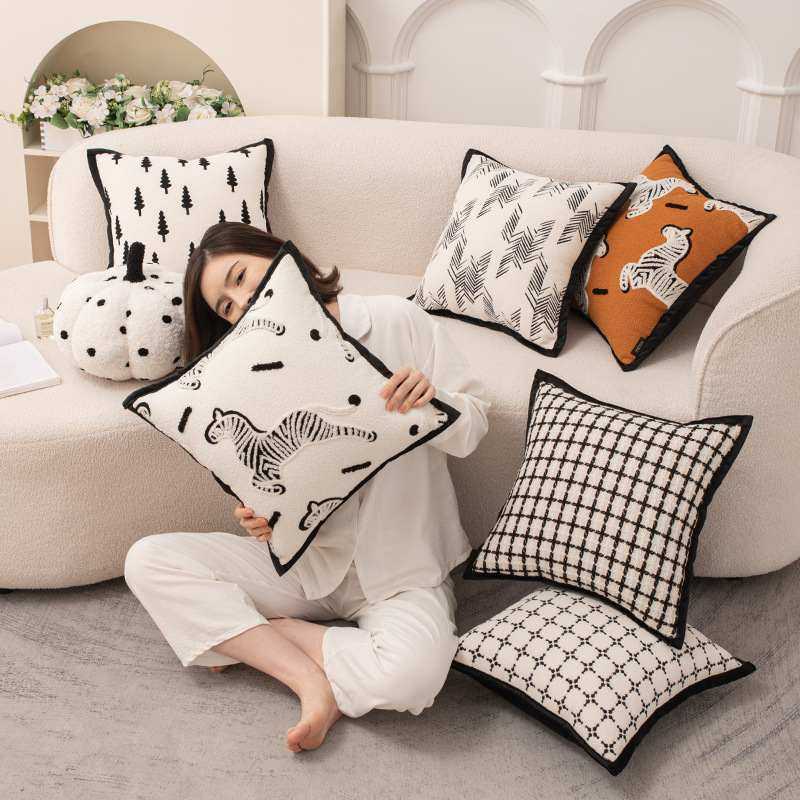 艺术几何黑白抱枕靠垫罩窗靠背飘客厅垫大高级感奢沙发靠轻枕套号