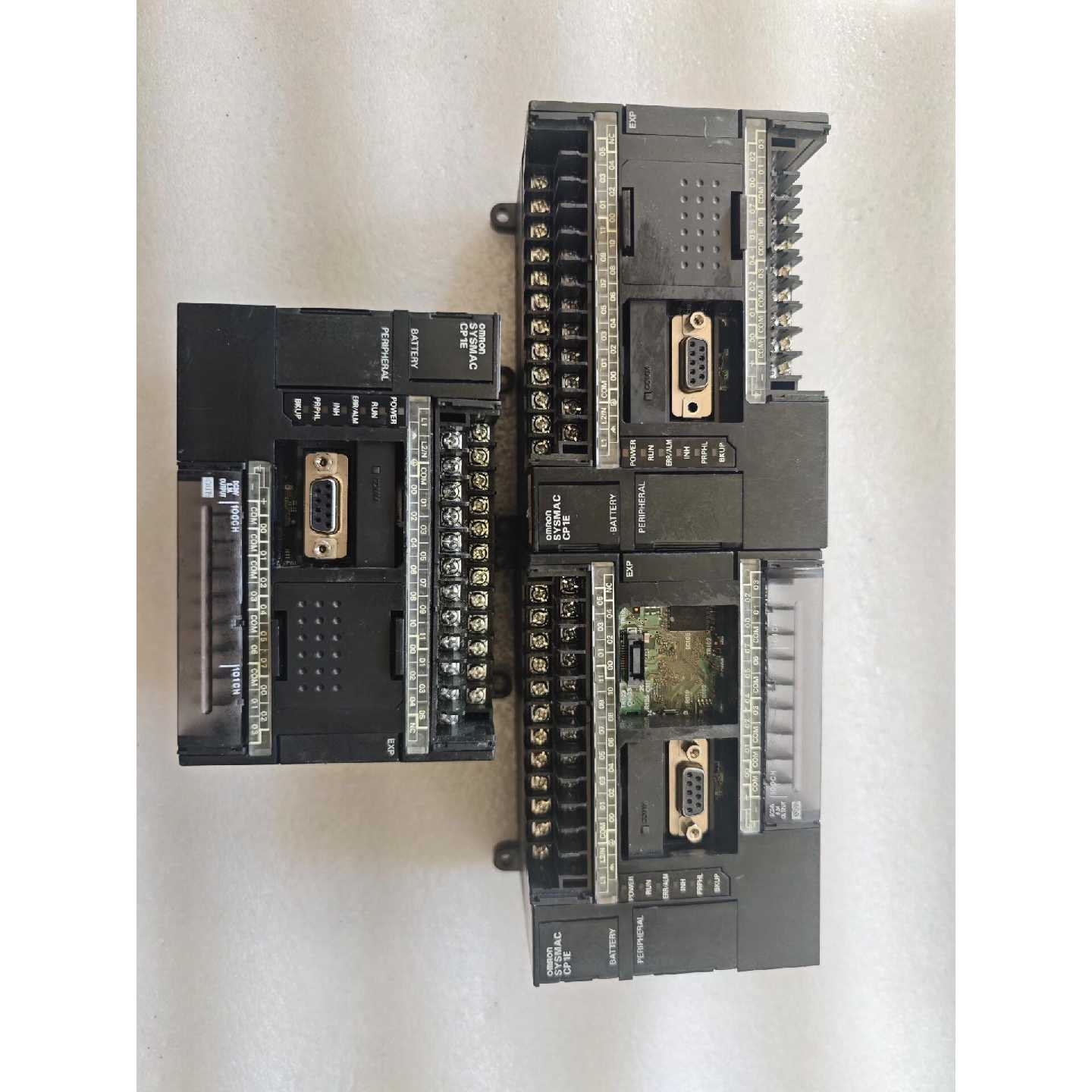 议价欧姆龙CP1E-N30DR-A 成色如图还可以,壳子无破