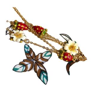 18K镀金镶嵌宝石吊坠珐琅超仙甜美白色花朵红色草莓手链手镯饰品