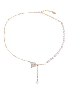 天然珍珠拼接设计高品质蝴蝶项链