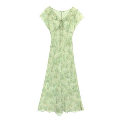 韩系温柔气质荷叶边连衣裙