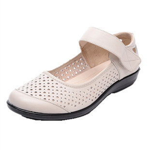 41加肥加大码妈妈网眼凉鞋春夏方口真皮鞋女33号34中老年拉带鞋43