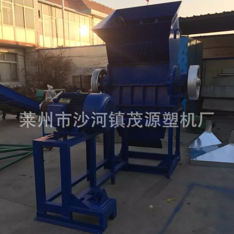 供应小型塑料破碎机  塑料破碎清洗设备 废旧再生塑料破碎机