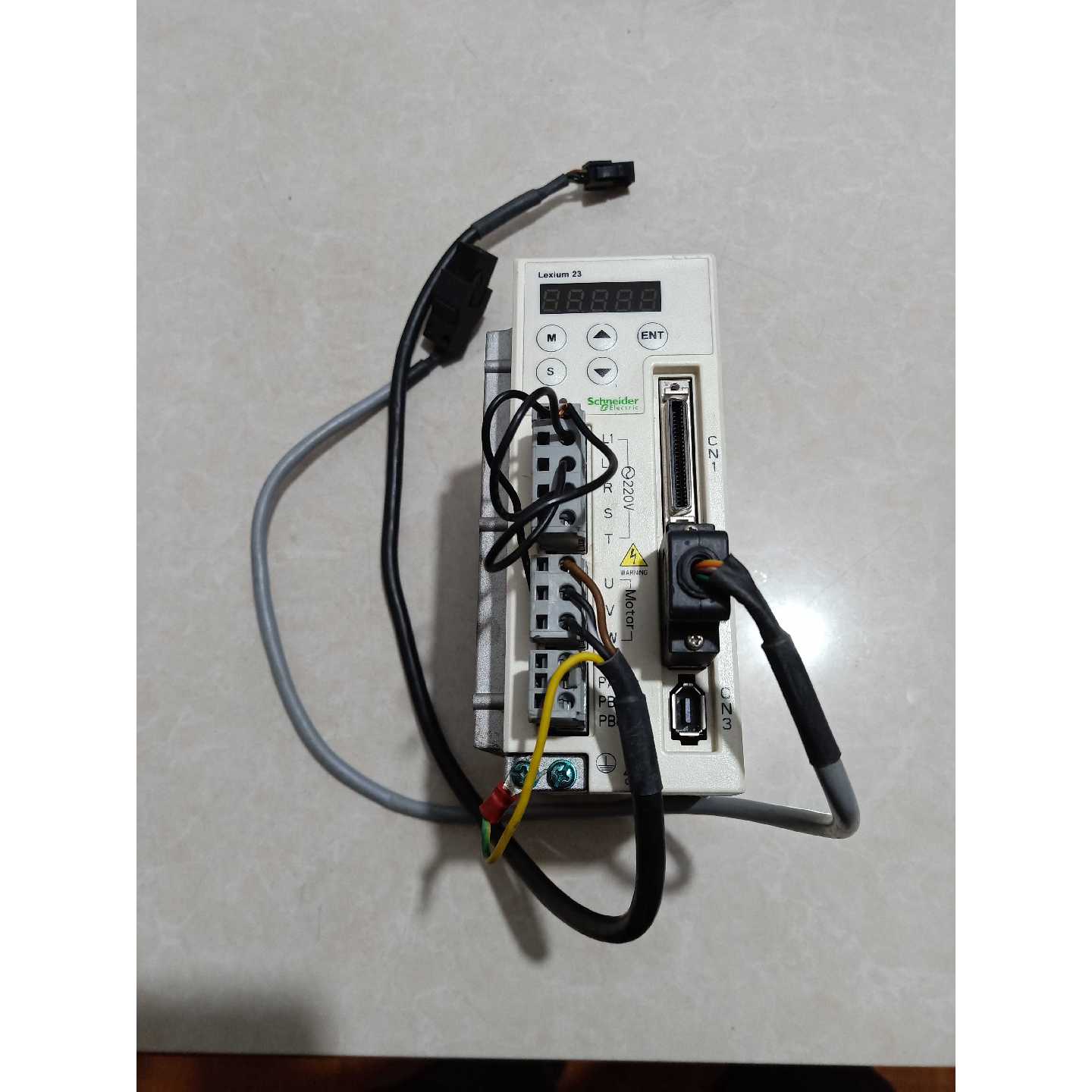 议价施耐德伺服驱动器 LXM23CU02M3X 功率200W 原装拆机实图 二手