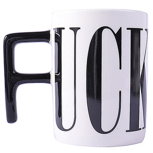 杯子创意个性潮流马克杯法克杯恶搞竖中指水杯男Fuc款字母陶瓷杯
