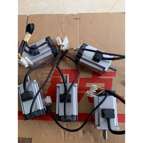议价A6200w伺服电机带刹车MHMF022L1V2M维修