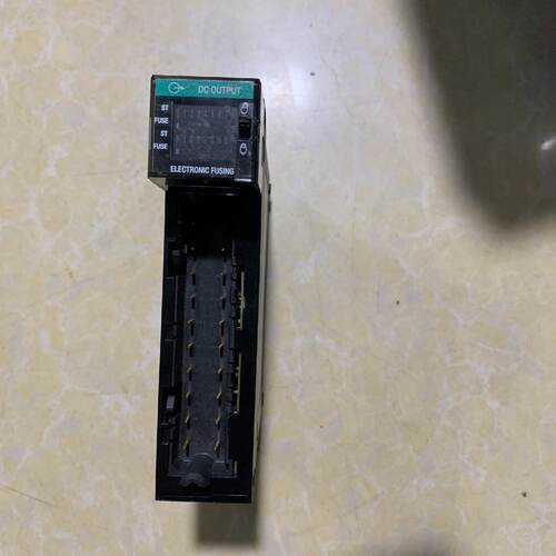 【询价】1756-OB16EAB模块，成色如图，质量适用