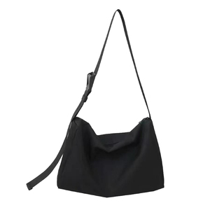 DXJ日韩单肩斜挎包女大容量运动包包男女健身包港风百搭休闲挎包