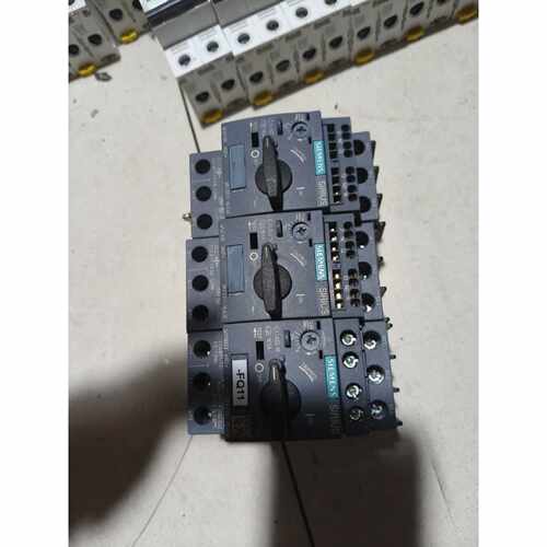 溢价-马达保护器3RV2011-1KA10有3个，产地德国9