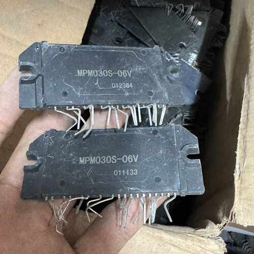 下单前咨询MPM030S-06V原装散新模块，库存现货，成色还可以，引