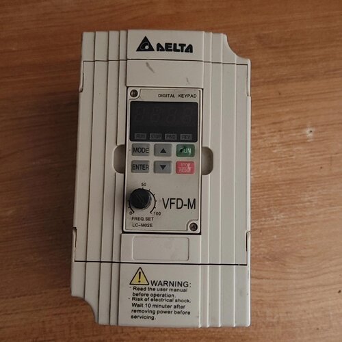 议价台达变频器VFD007M21A电压220v0.75K可维修