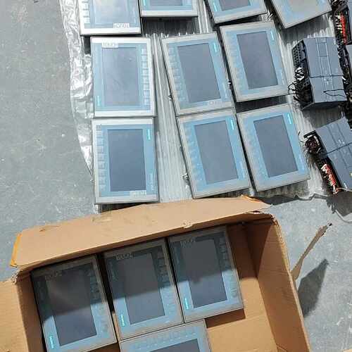 溢价-KTP700 Basic触摸屏，型号6AV2123-2