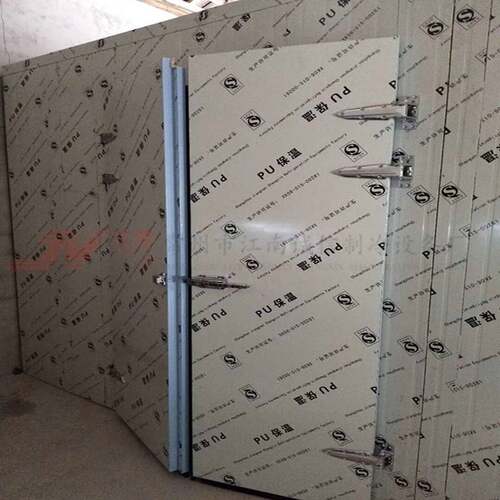 厂家出售 双开半埋普通锁冷库门 定制各种规格彩钢冷库门