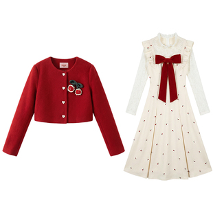 织物猪 樱桃慕斯挞 甜美风拼接小飞袖连衣裙女秋冬刺绣蝴蝶结长裙