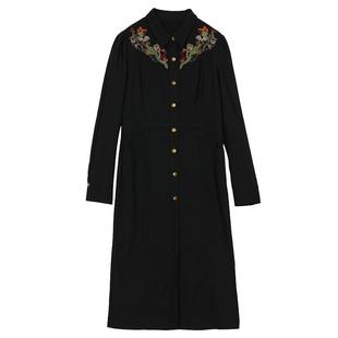 谜底刺绣连衣裙长袖女秋款复古文艺修身衬衫式长裙248ML8301