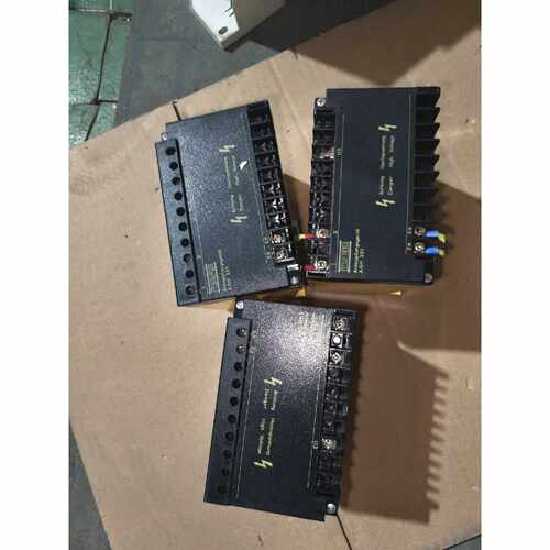 询价BENDER本德尔耦合器AGH251S，，成色还可以