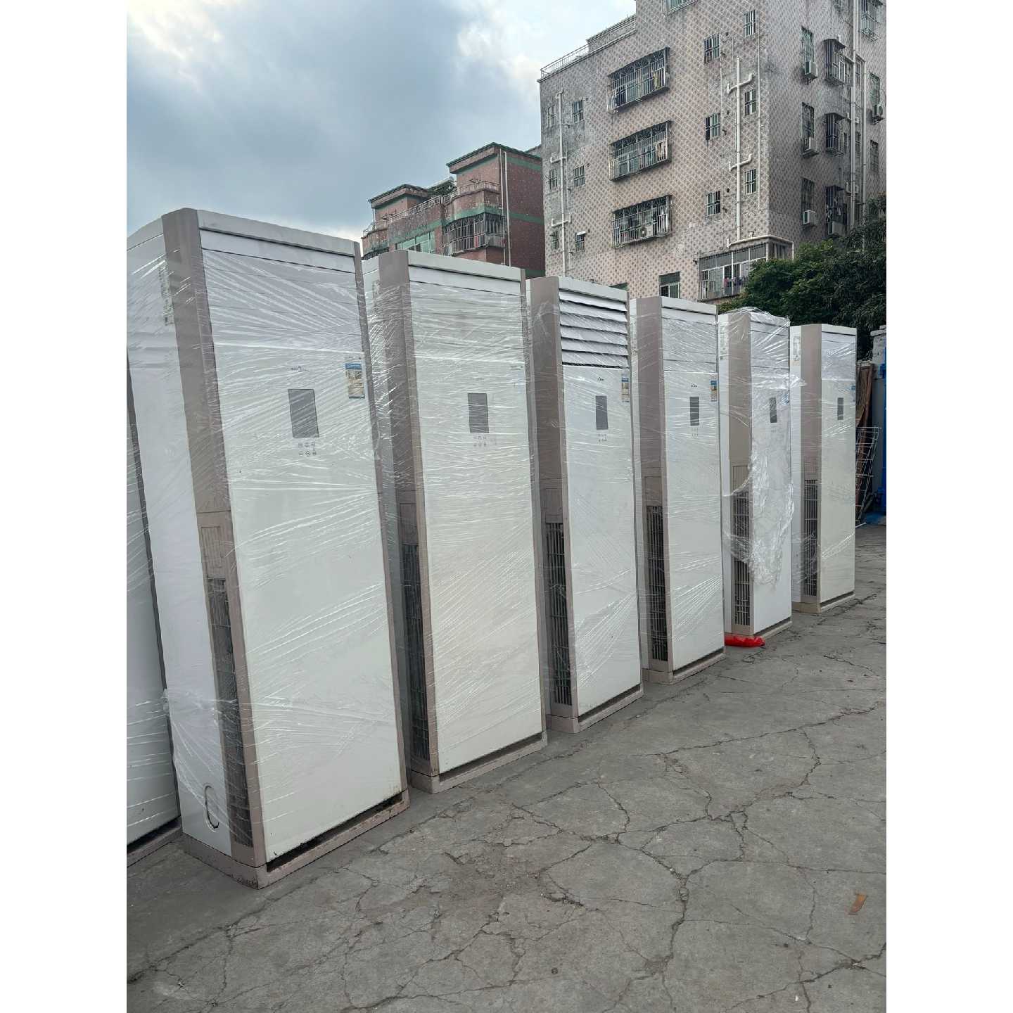 【议价-可维修】最新款美的5匹柜机 变型金刚款 单冷/冷暖有 4200
