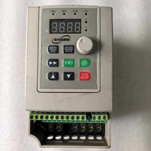 溢价-厚街，源信变频器，型号YX2000-2S0004G，0.4K