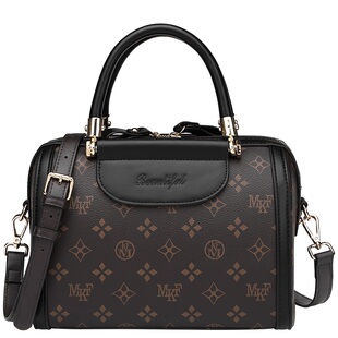 香港品牌真皮包包女包波士顿包大容量2026新款枕头包手提单肩斜挎