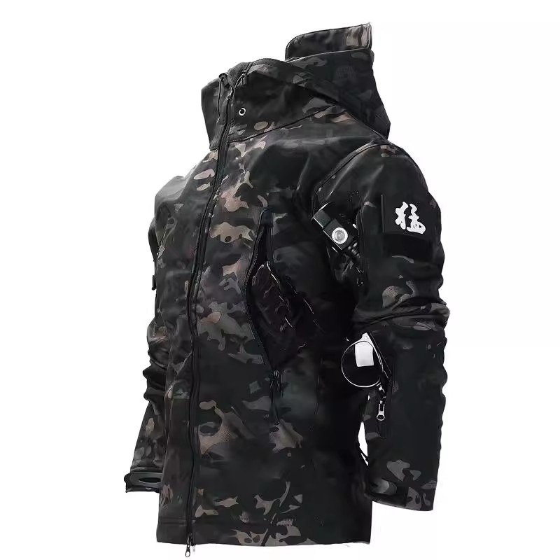 户外迷彩防寒三合一冲锋衣男女保暖防水加绒秋冬软壳多口袋衣外套