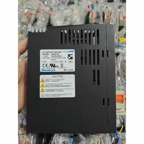 询价-三协伺服驱动器DA2Z122，100W，件，成色如图，功