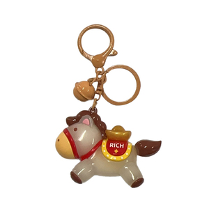2026年新品创意马年光变色发财小马公仔钥匙扣书包可爱小挂件批发