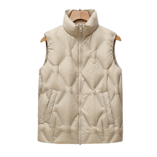 鸭鸭轻薄羽绒服马甲女士2025冬季反季短款小个子保暖时尚鸭绒外套