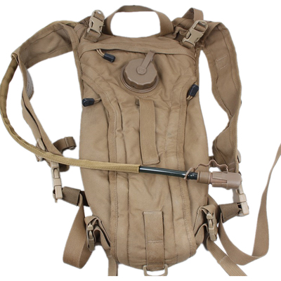 美国ilbe公发军版战术户外水袋包