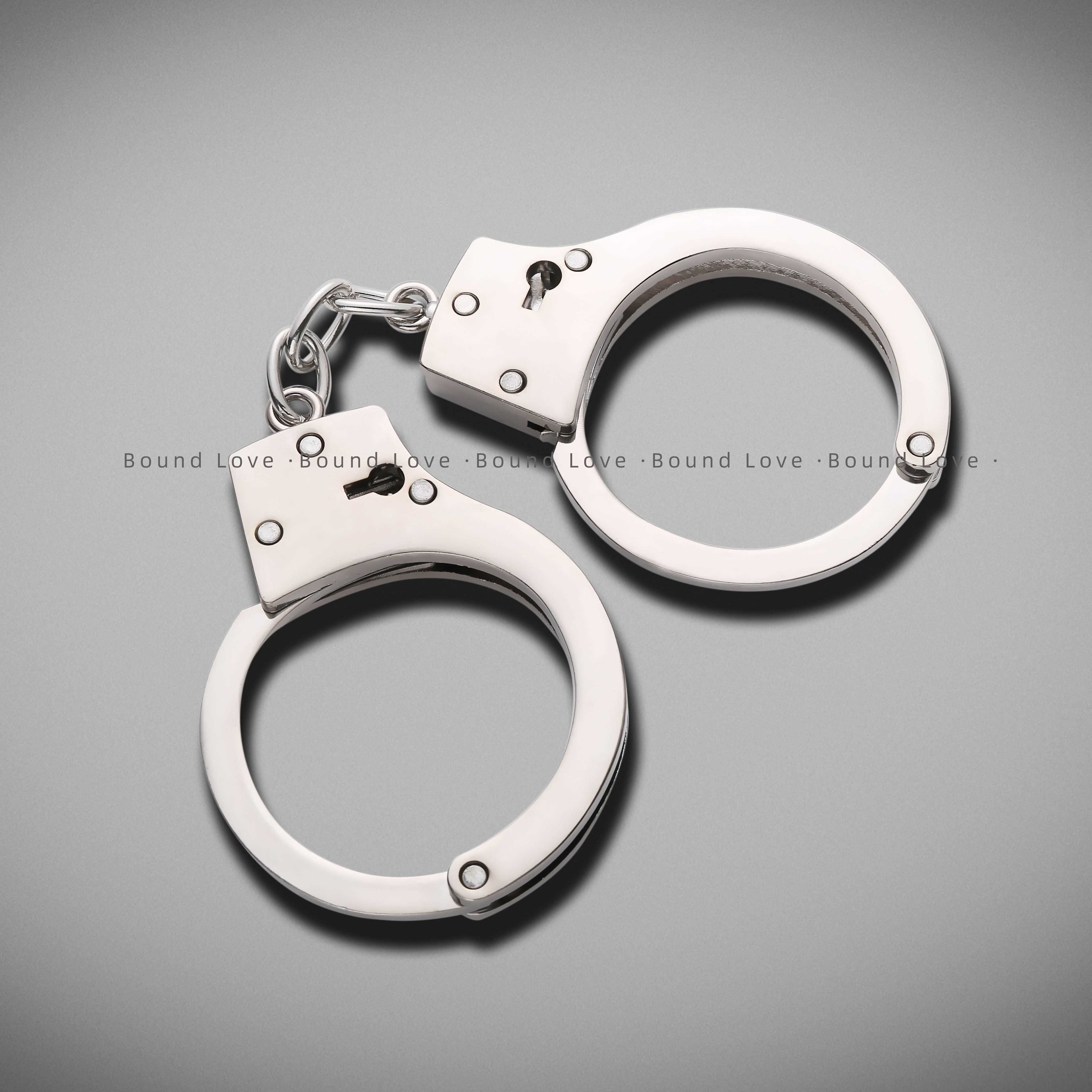 影视舞台道具老黄铜手铐民俗老物件古董古玩收藏开门复古怀旧摆件