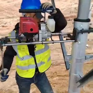 艺大力光伏对穿孔打孔机汽油四冲程大功率立柱对穿孔开孔机钻孔机