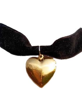 田曦薇同款黑色丝绒金色爱心吊坠颈链小众甜酷设计感项链锁骨链