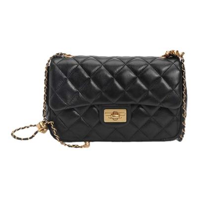 百丽碎银几两羊皮小香风斜挎包