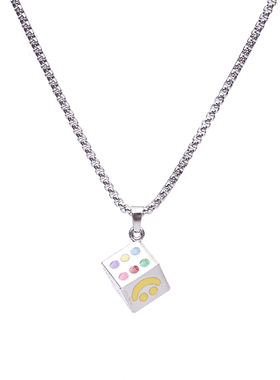 钛钢男女皆可笑脸骰子项链