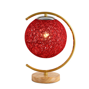 北欧创意ins结婚台灯卧室床头 网红情趣小夜灯少女梦幻月球星空灯