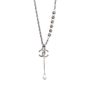 小香风字母双c毛衣链女高级感大气高档短款2025年新款爆款卫衣链