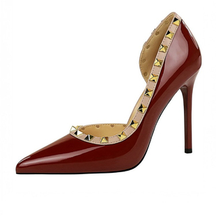 酒红色高跟鞋不累脚女夏配裙子舒服尖头侧镂空细跟大码女鞋41到43