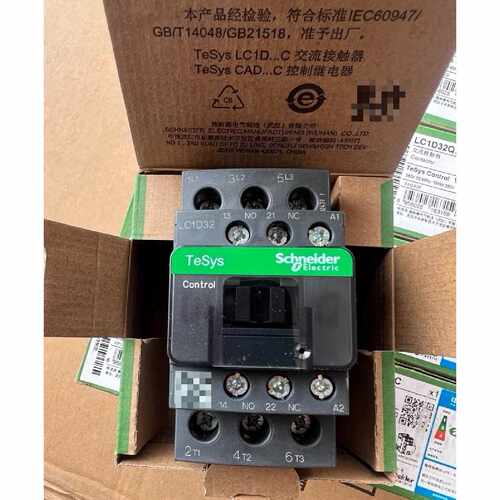 询价订货号：LC1D32Q7C 交流接触器