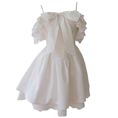 衣阁蕾丝纯色A字裙氨纶中腰