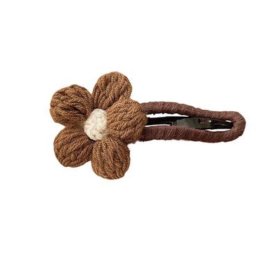 奶咖色毛绒鸭嘴夹女毛线花朵发饰
